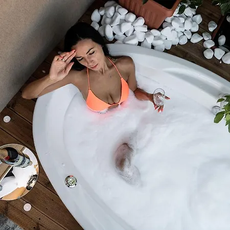 Castello Luxury With Private Jacuzzi Apartment Chania (Crete)